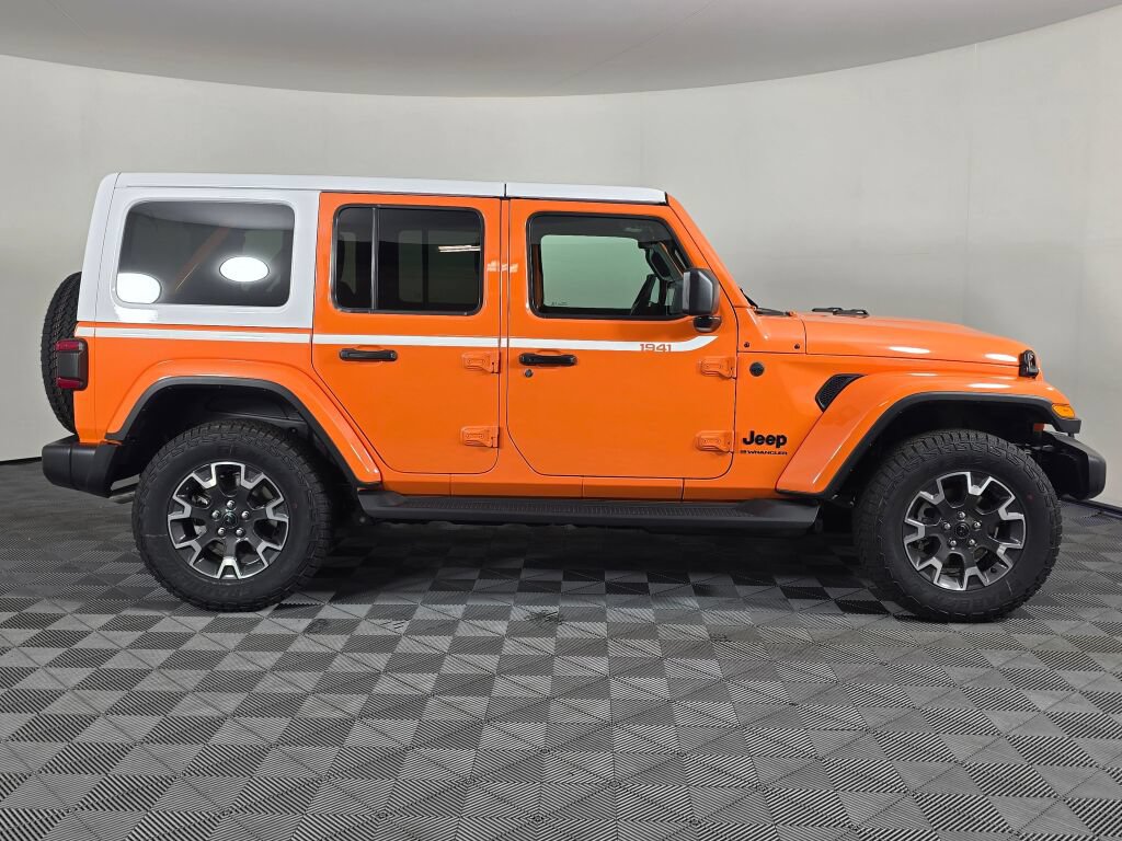 New 2026 Jeep Wrangler Unlimited Sahara w/ Whitecap Package AWD/4WD image 3
