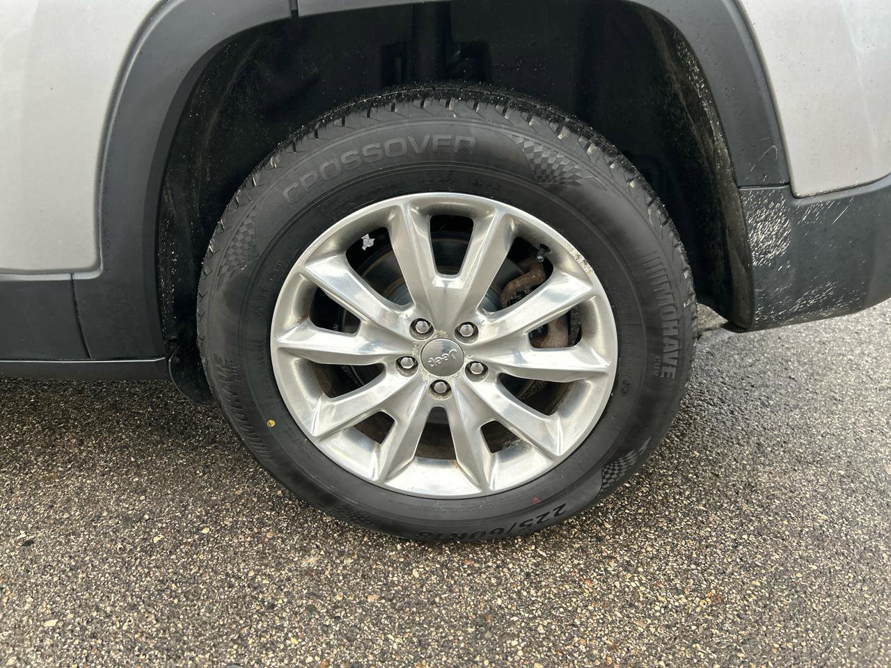 Used 2016 Jeep Cherokee Limited image 34