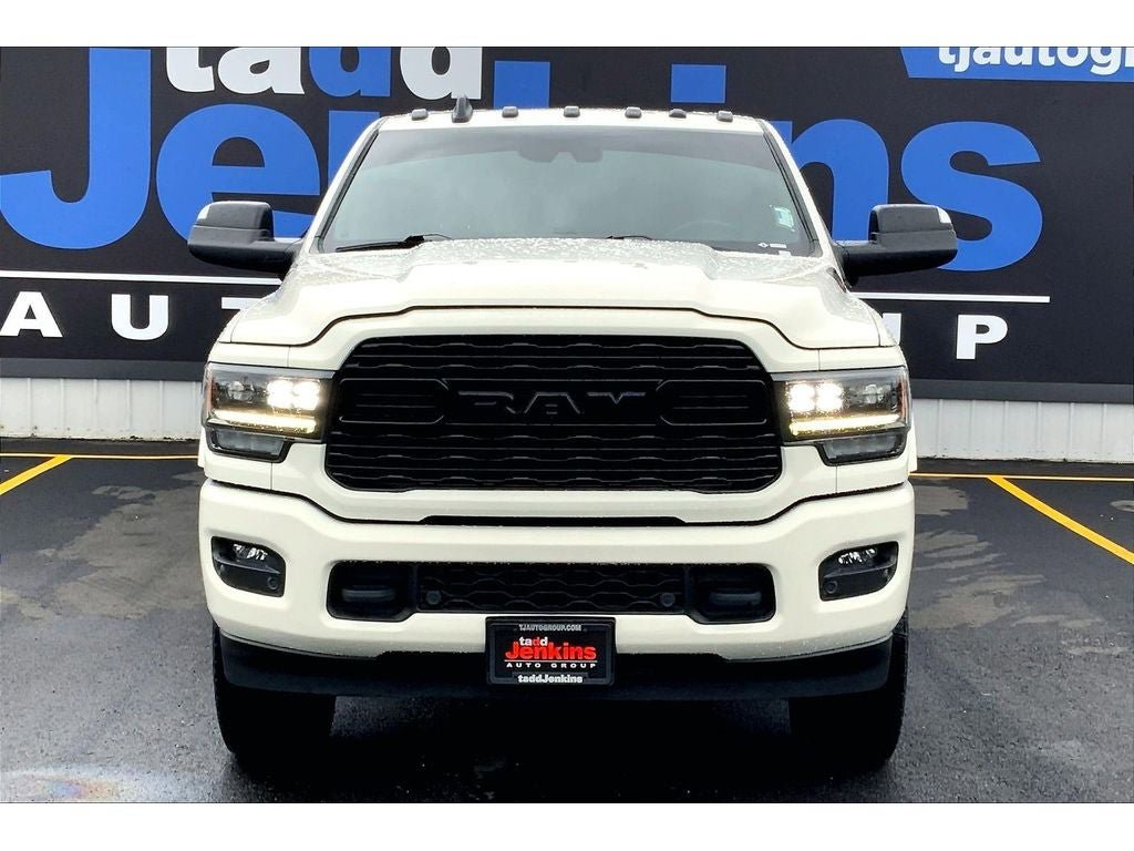 Used 2022 RAM 2500 Limited AWD/4WD image 3