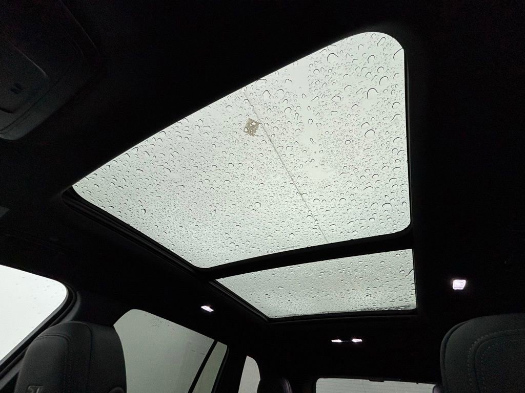 New 2026 Buick Enclave Sport Touring w/ Power Package image 5