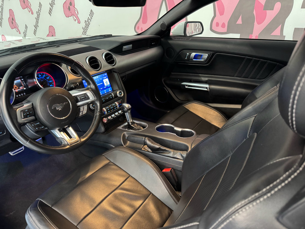 Used 2022 Ford Mustang Premium RWD image 18