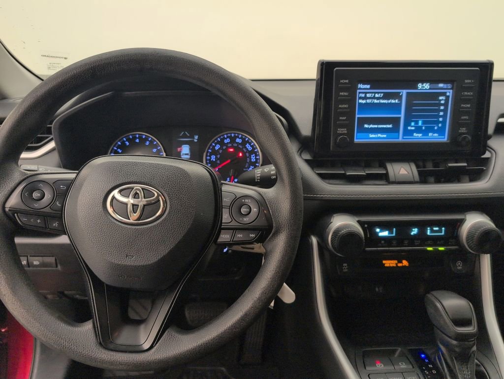 Used 2019 Toyota RAV4 LE AWD/4WD image 17
