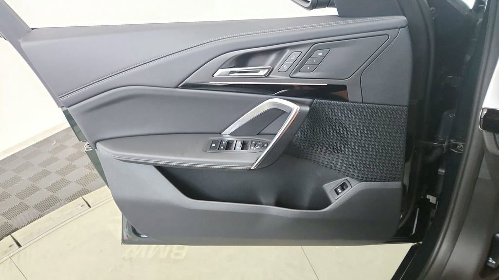 Used 2025 BMW X1 xDrive28i w/ Convenience Package image 30