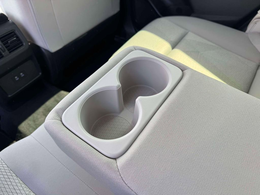 Certified 2025 Nissan Rogue SV image 13