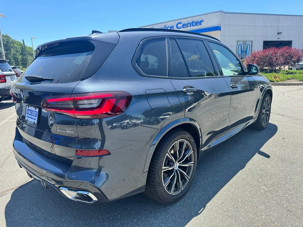 Used 2022 BMW X5 xDrive40i w/ M Sport Package AWD/4WD image 6