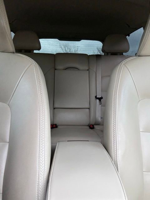 Used 2016 Volvo XC70 T5 Premier w/ Proximity Package image 41