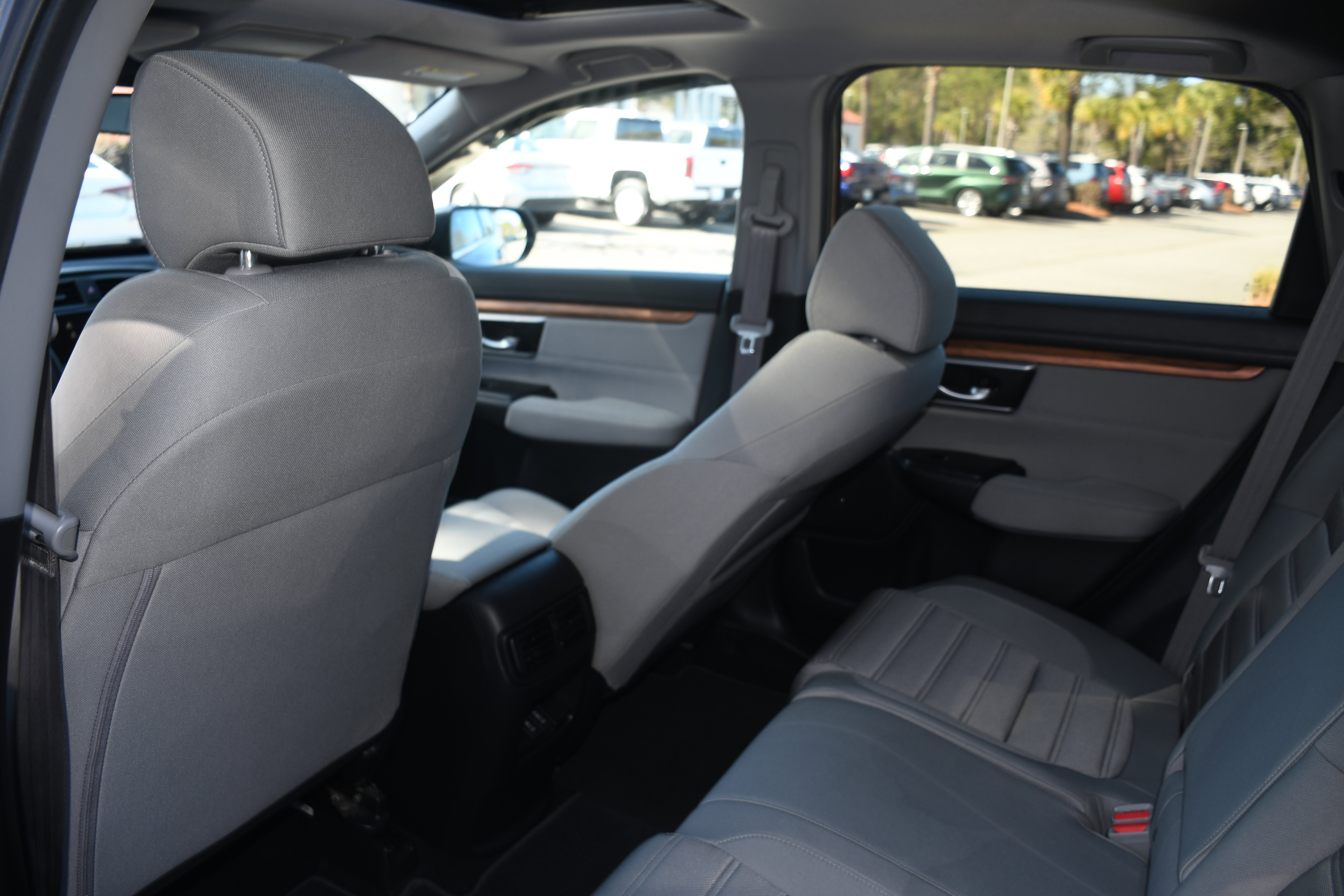 Used 2019 Honda CR-V EX image 16