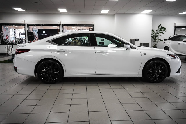 Certified 2024 Lexus ES 300h F Sport FWD image 5