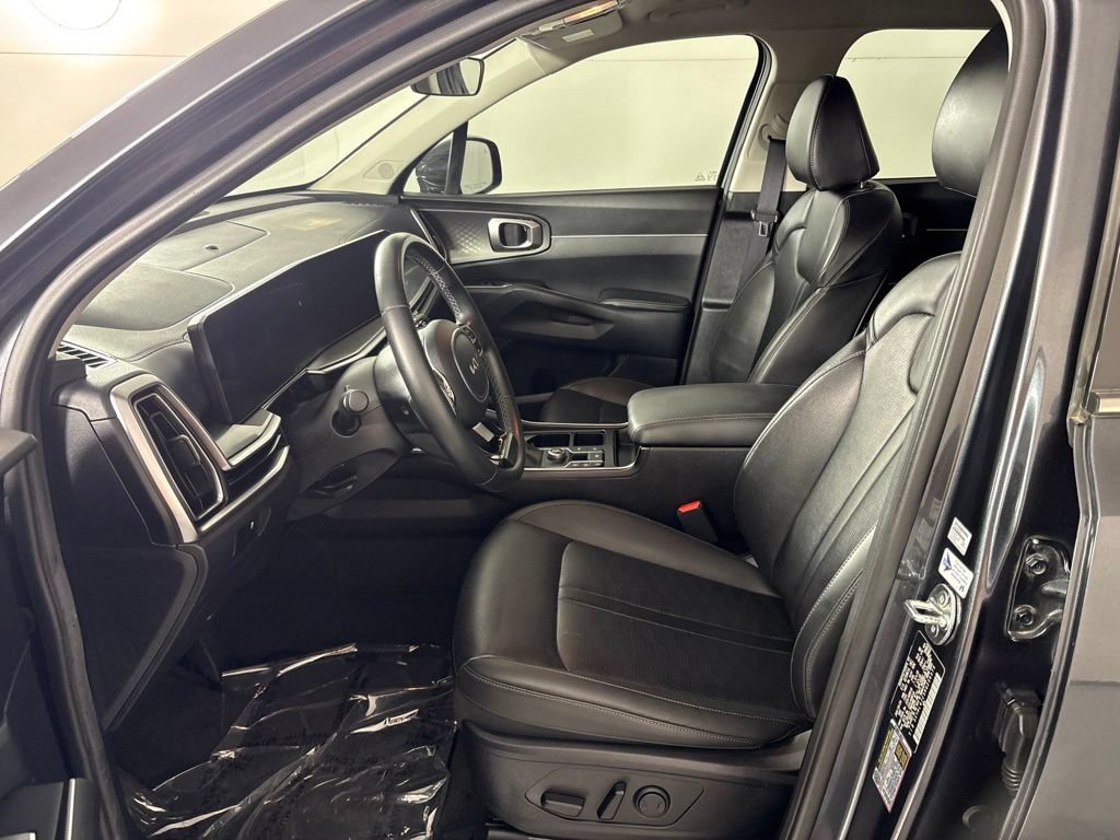 Used 2024 Kia Sorento S FWD image 25