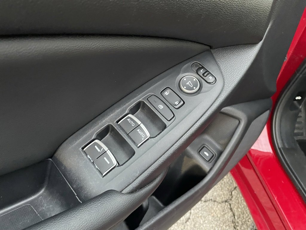 Used 2021 Honda Accord Sport image 12