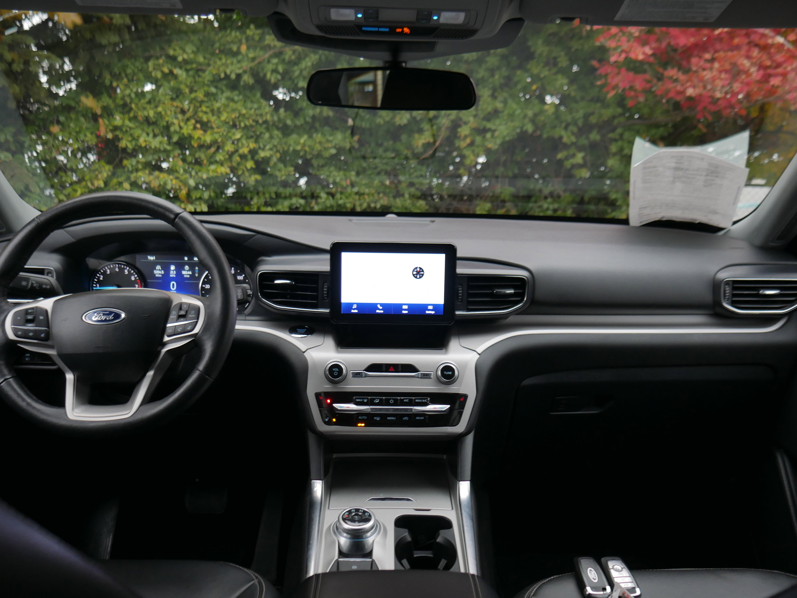 Certified 2024 Ford Explorer XLT w/ Equipment Group 202A image 9