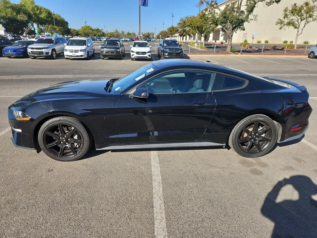 Used 2019 Ford Mustang GT w/ Equipment Group 301A RWD image 4