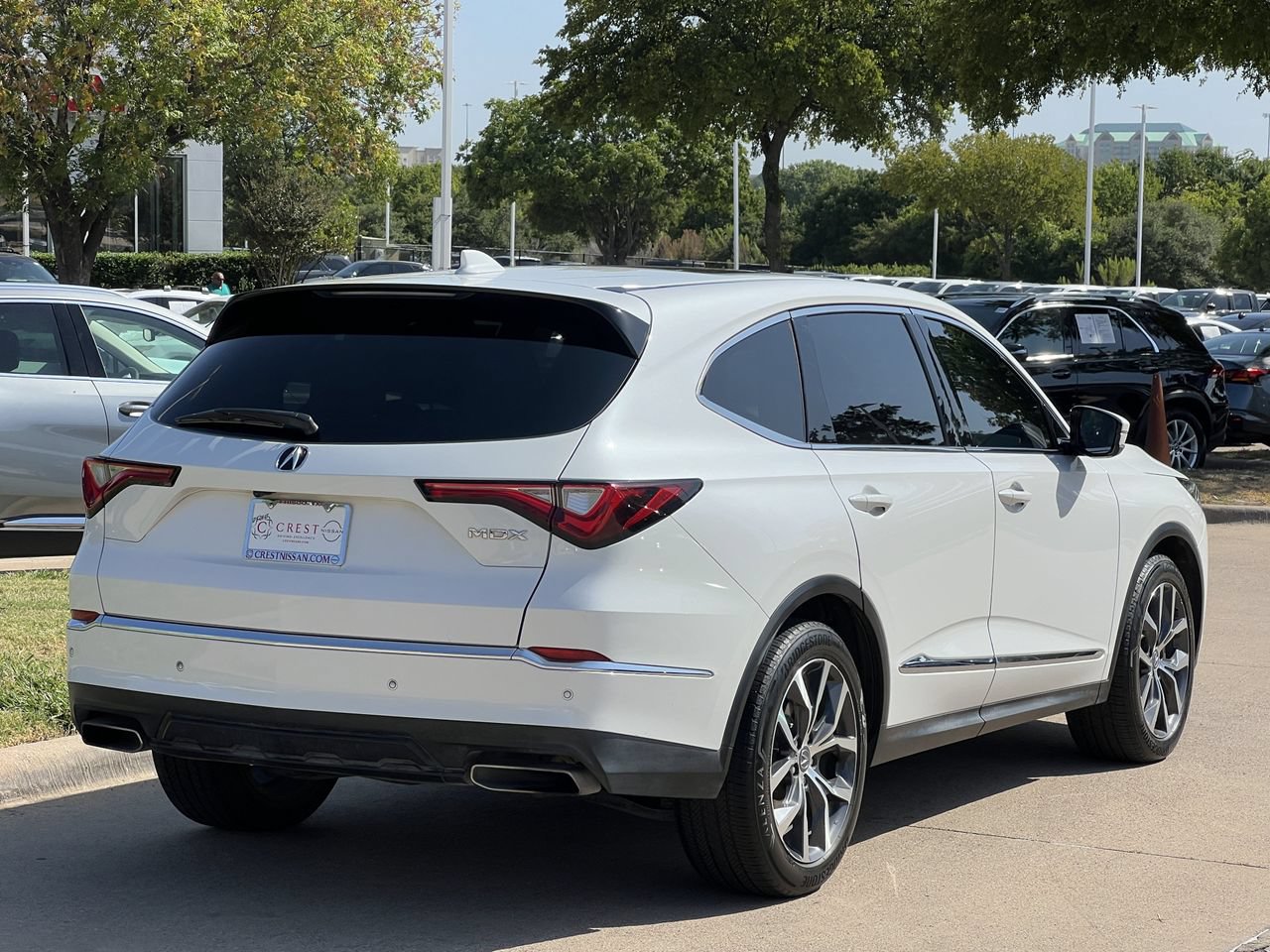 Used 2022 Acura MDX w/ Technology Package FWD image 4