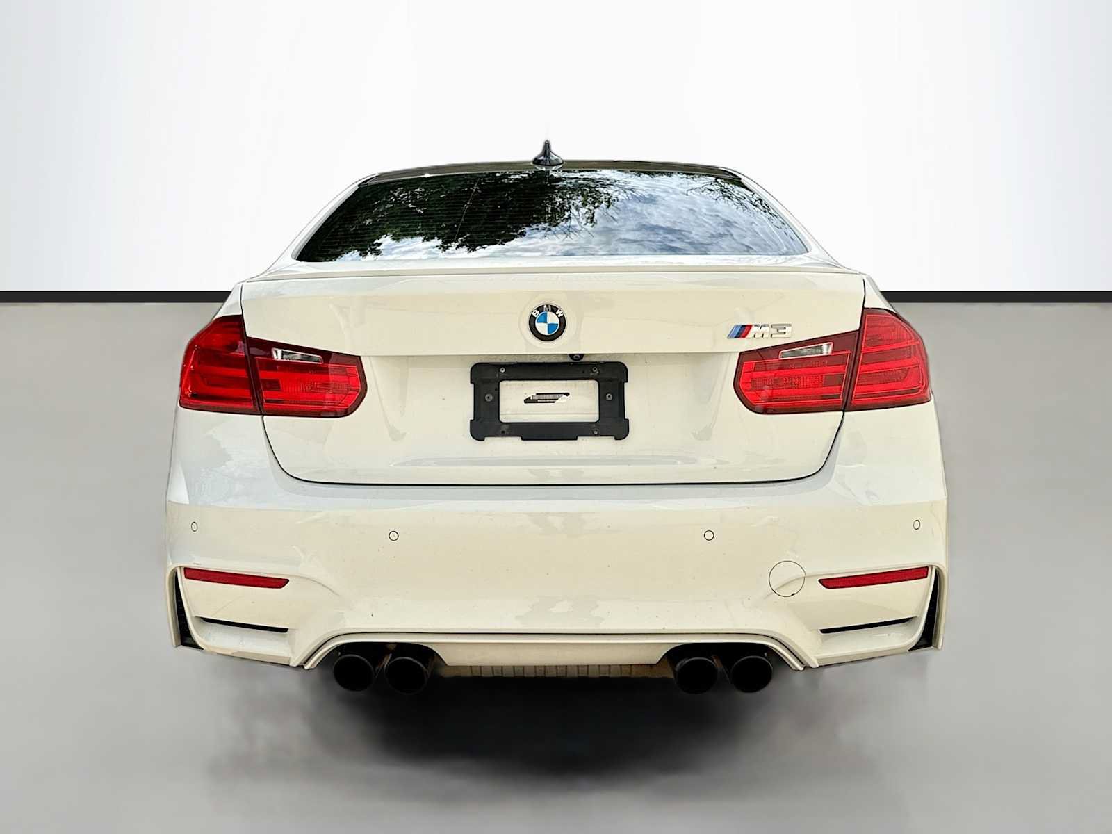 Used 2015 BMW M3 RWD image 4