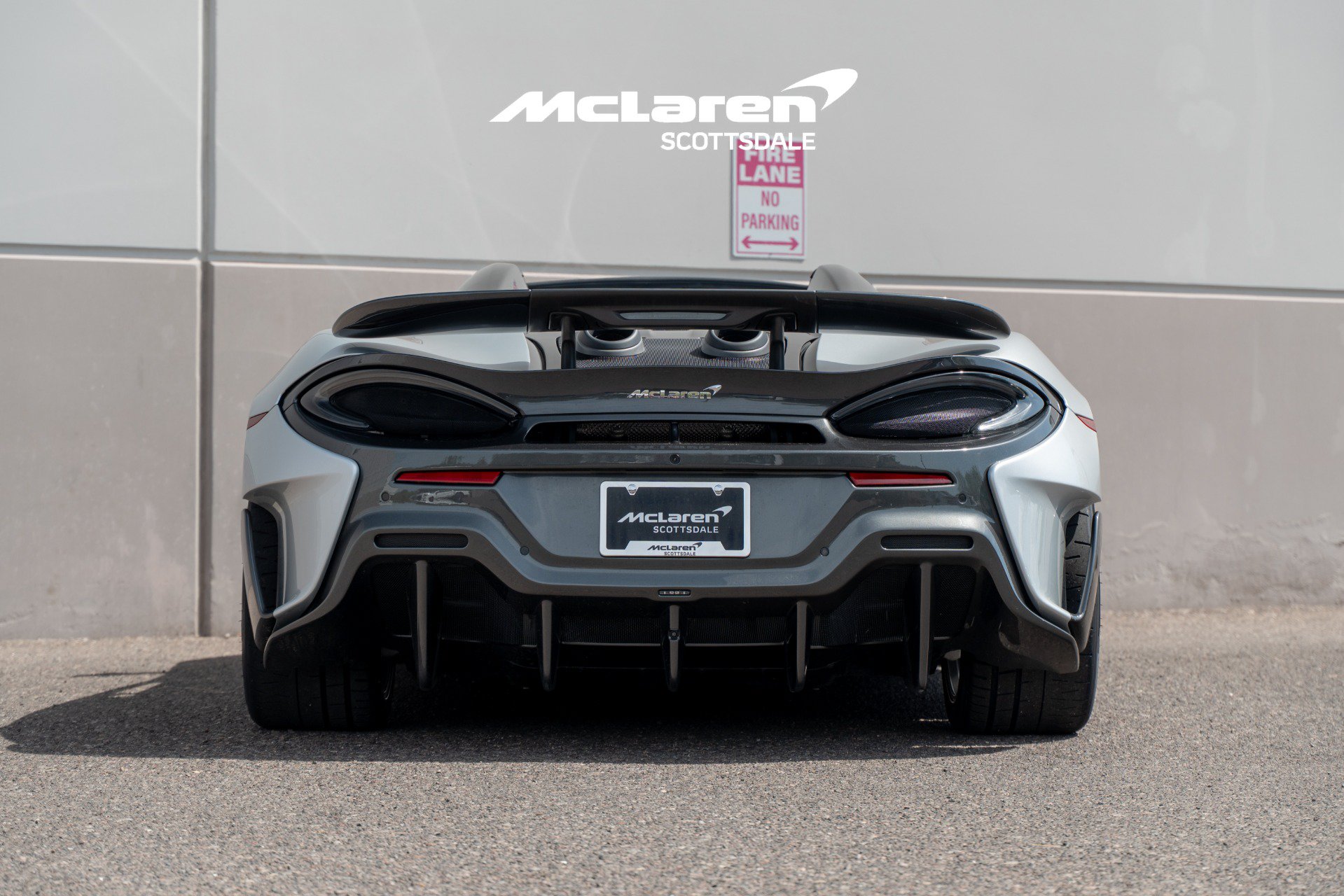 Used 2020 McLaren 600LT Spider RWD image 6