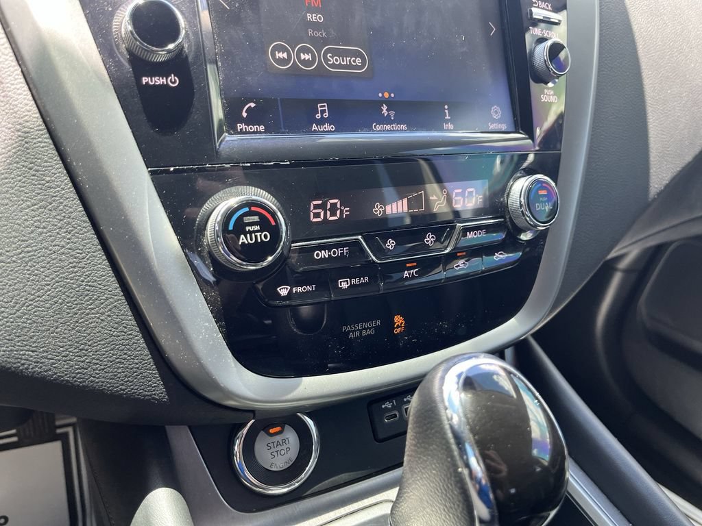 Used 2023 Nissan Murano SV w/ SV Midnight Edition Package AWD/4WD image 18