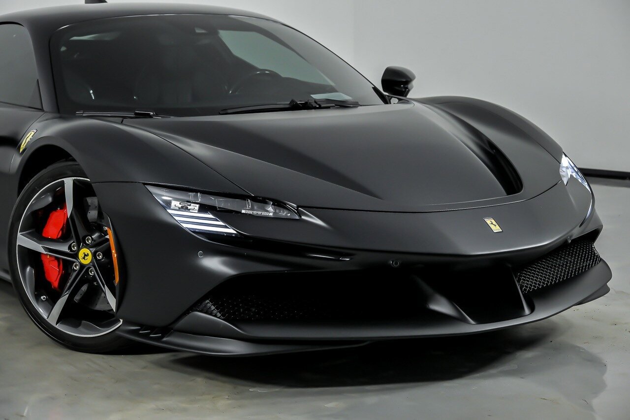 Used 2022 Ferrari SF90 Stradale image 3