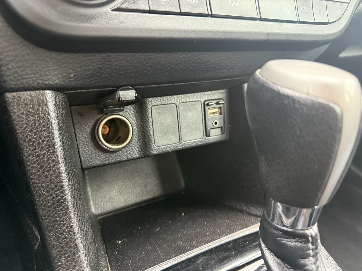 Used 2014 Toyota Corolla S FWD image 22