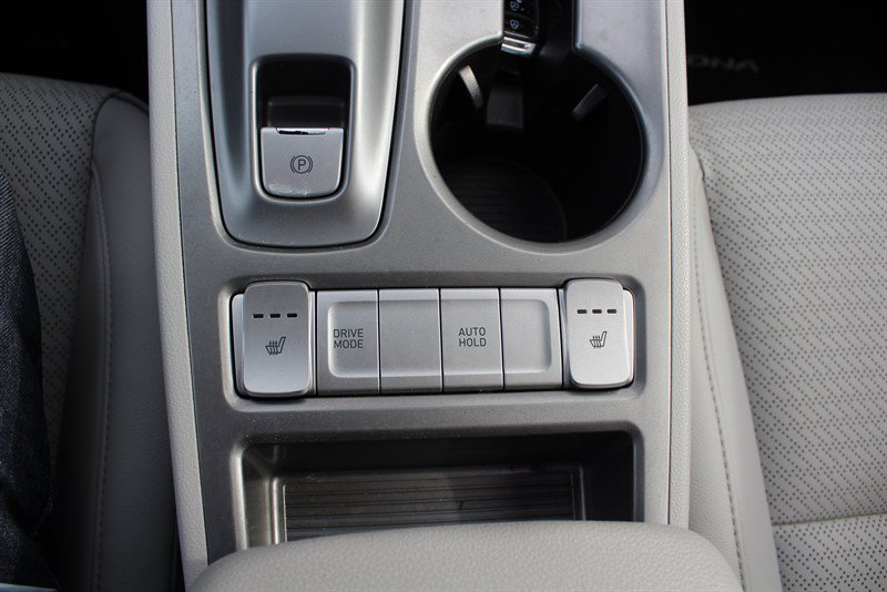 Used 2021 Hyundai Kona Limited FWD image 13