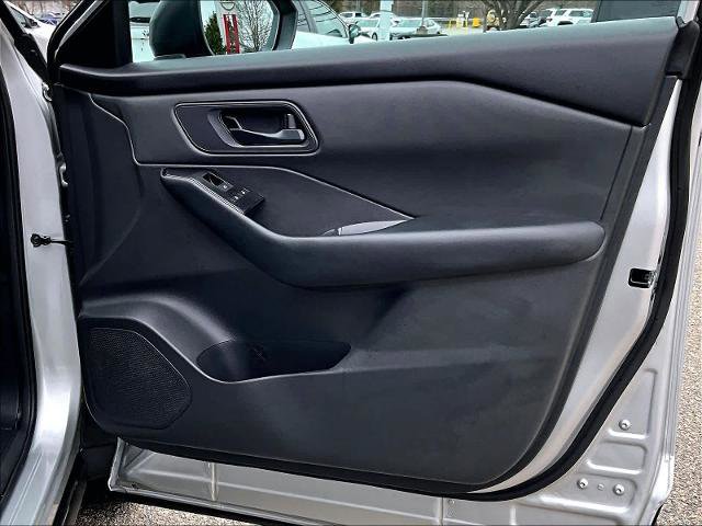 Certified 2025 Nissan Rogue S image 12