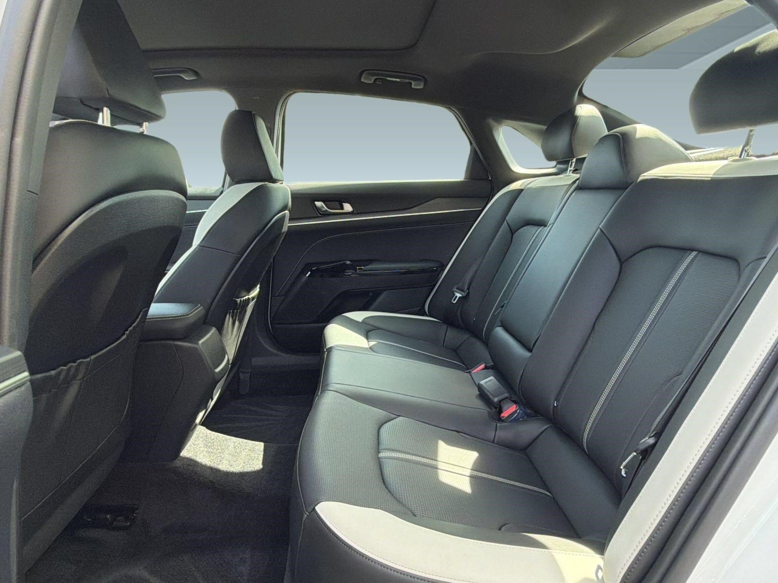 Used 2025 Kia K5 GT-Line w/ GT-Line Premium Package FWD image 21