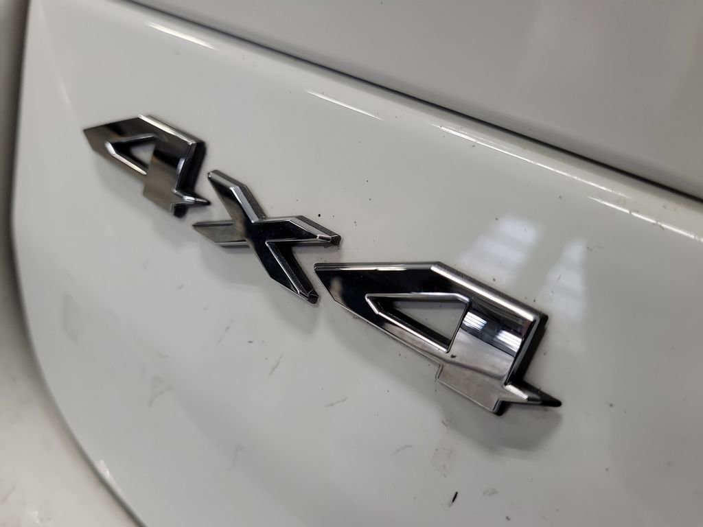 Used 2023 Jeep Grand Cherokee Overland image 9