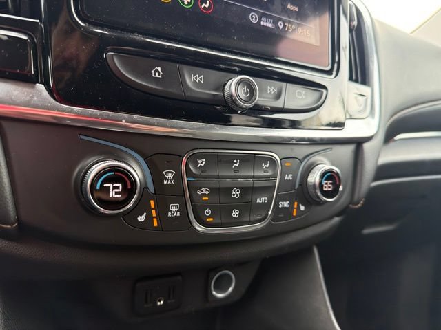 Used 2021 Chevrolet Traverse LT FWD image 16