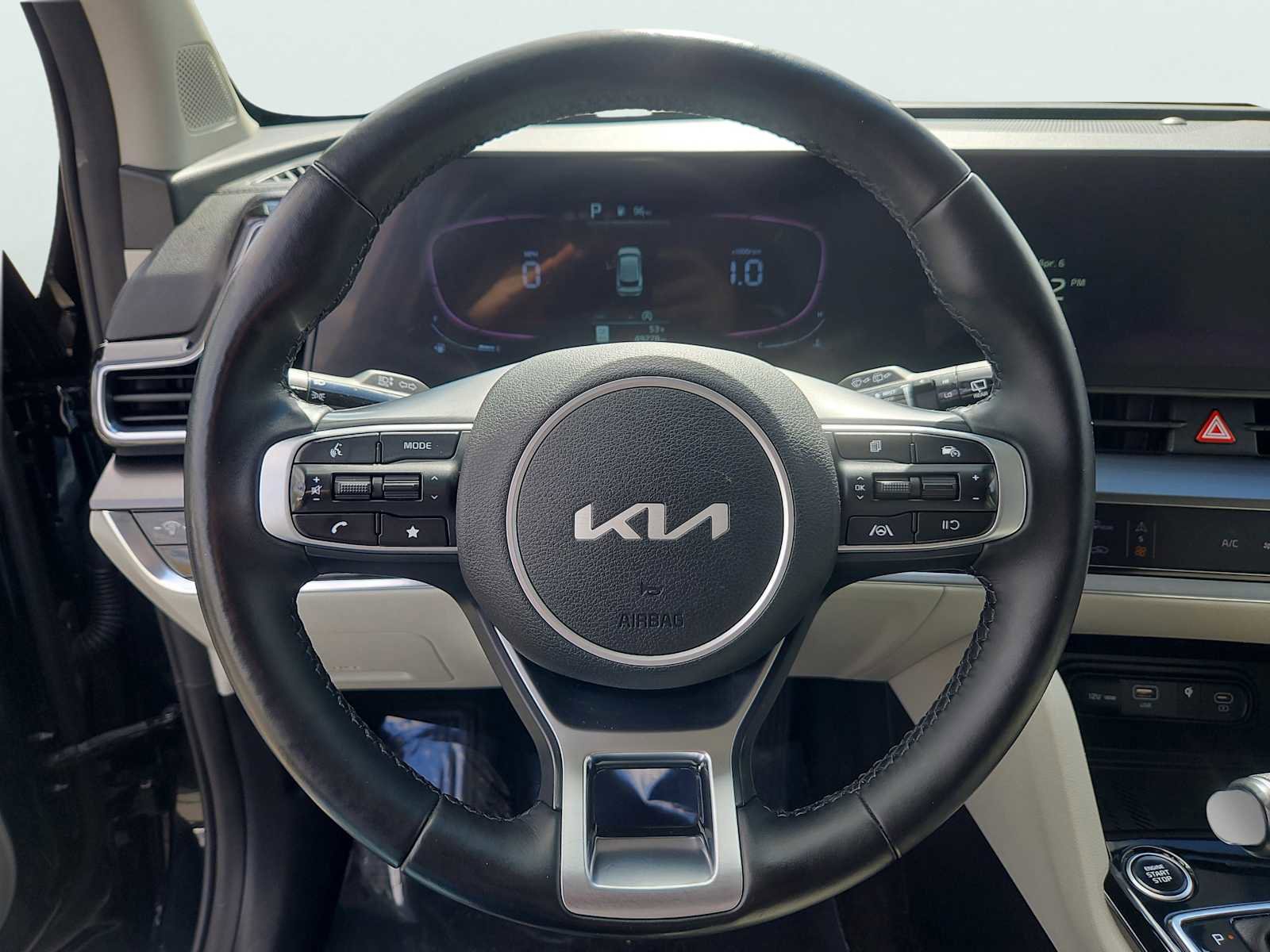 Used 2023 Kia Sportage EX image 27