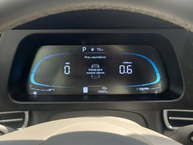 Used 2025 Hyundai Elantra Sport FWD image 24
