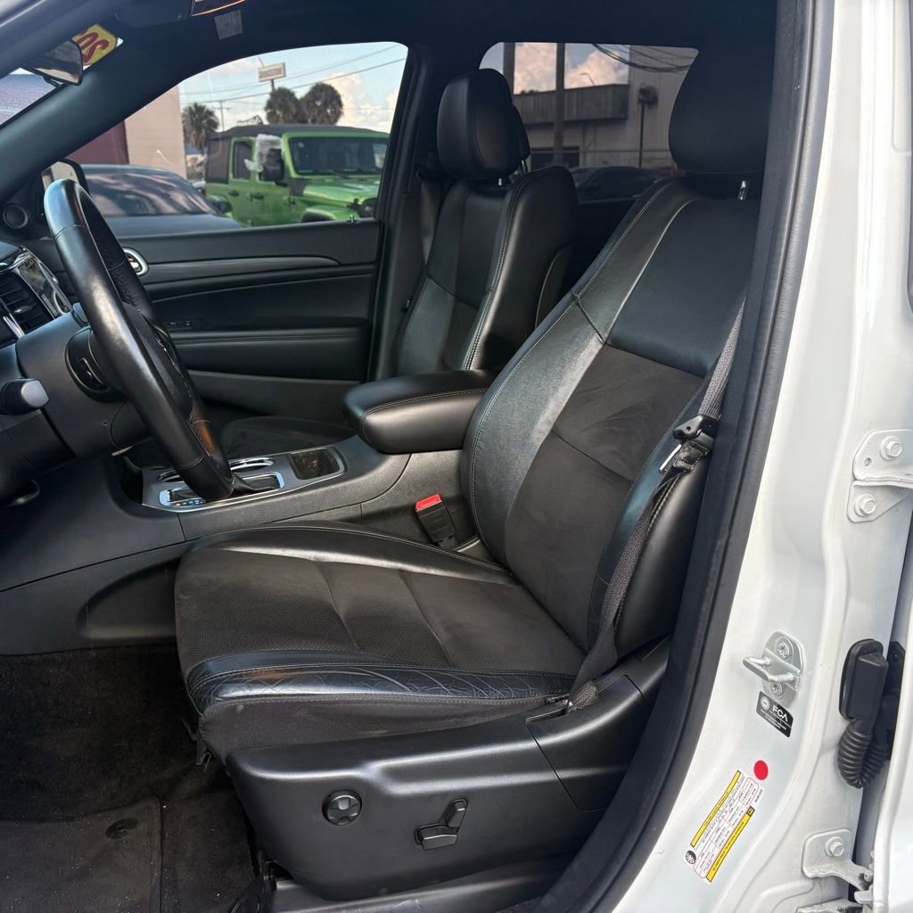 Used 2021 Jeep Grand Cherokee Laredo X RWD image 9