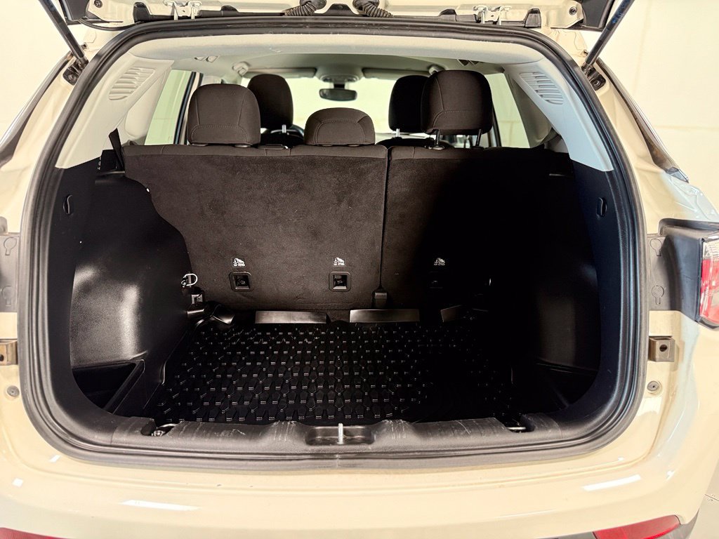Used 2021 Jeep Compass Sport FWD image 6