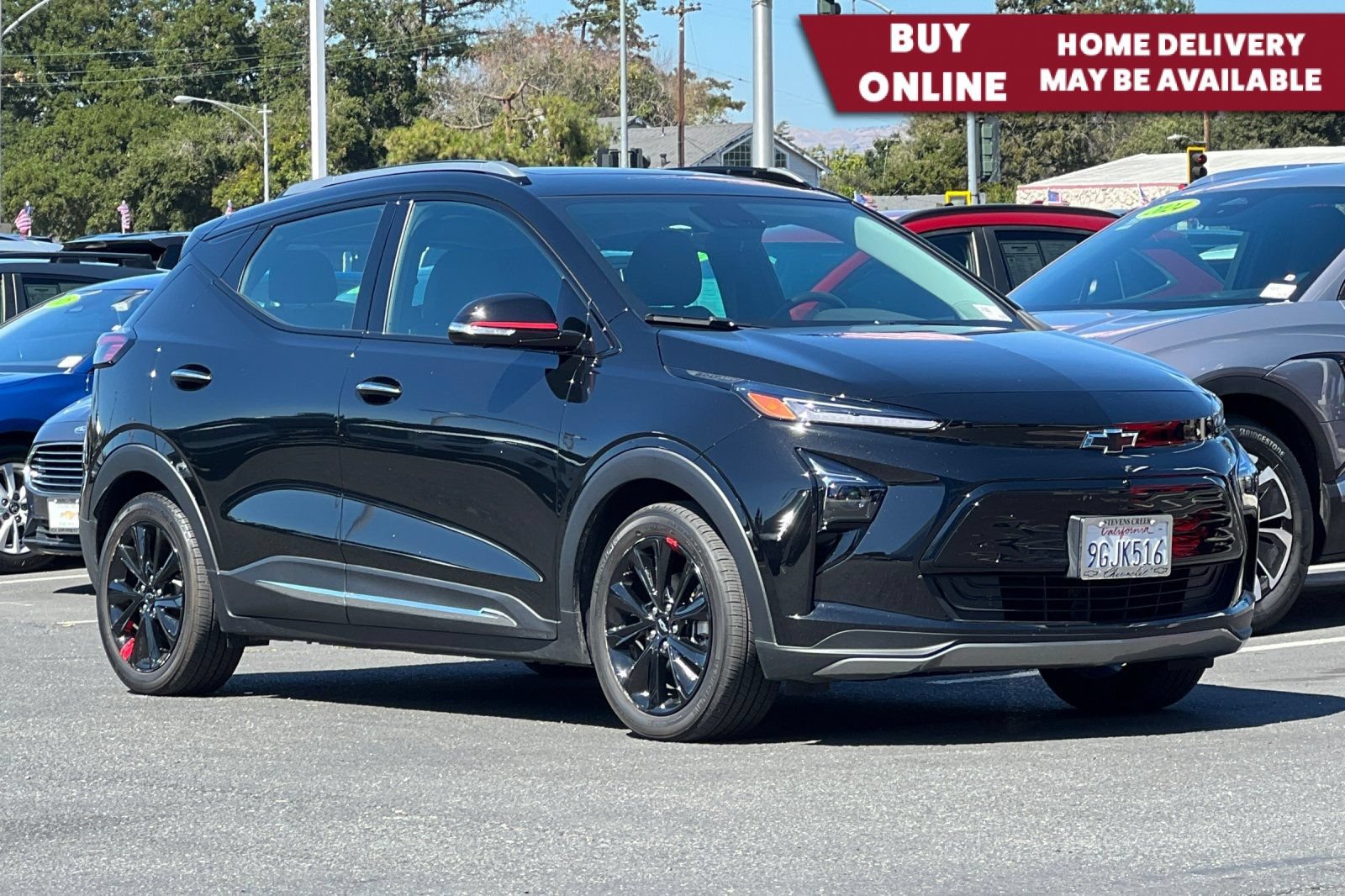 Used 2023 Chevrolet Bolt EUV Premier w/ Sun & Sound Package FWD image 1