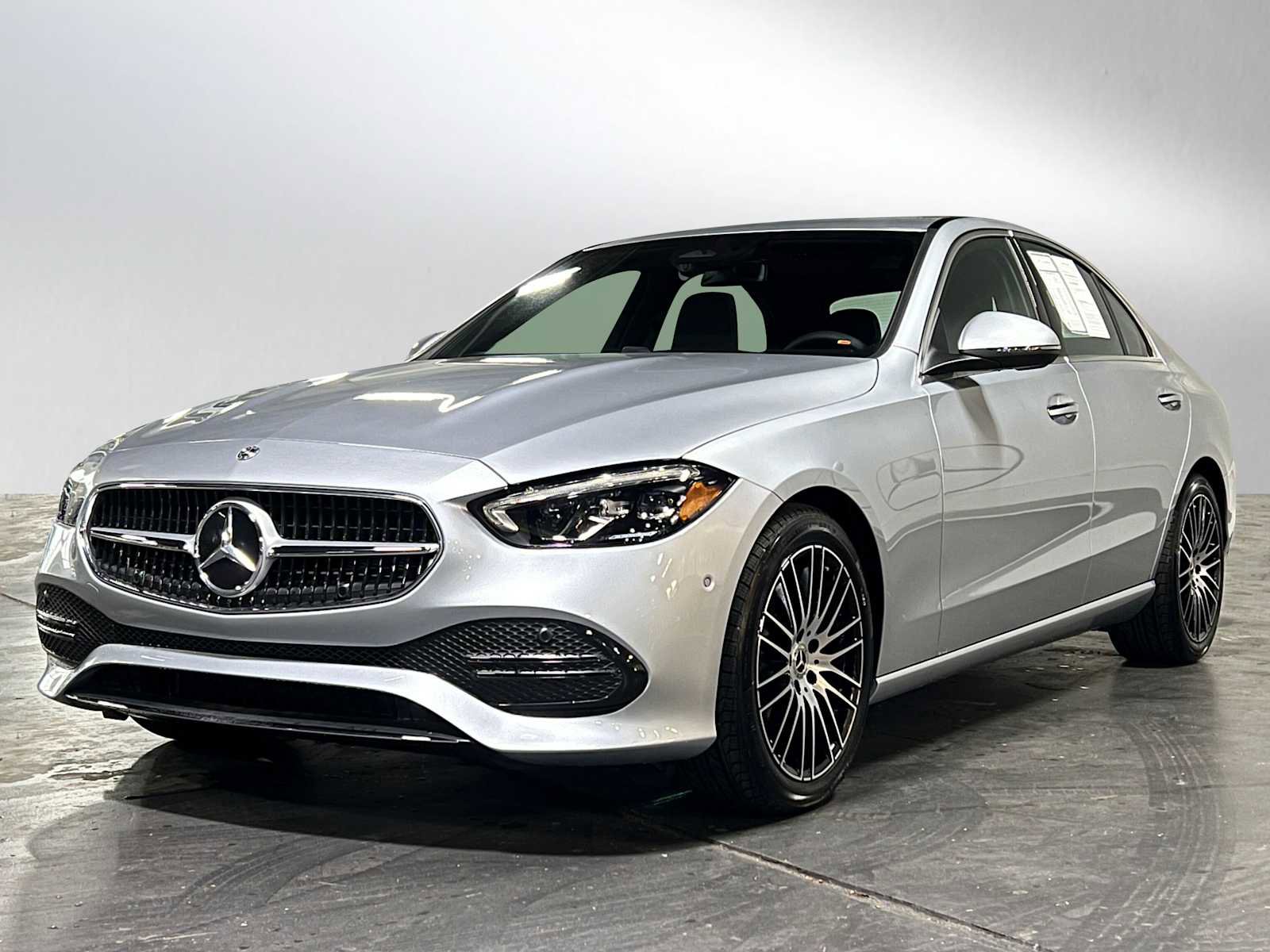 Used 2025 Mercedes-Benz C 300 4MATIC Sedan image 8