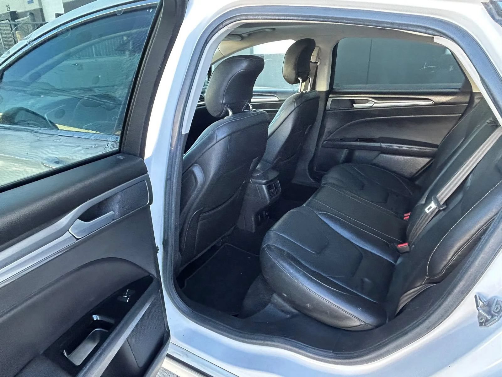 Used 2013 Ford Fusion Titanium w/ Titanium Driver Assist Pkg FWD image 10