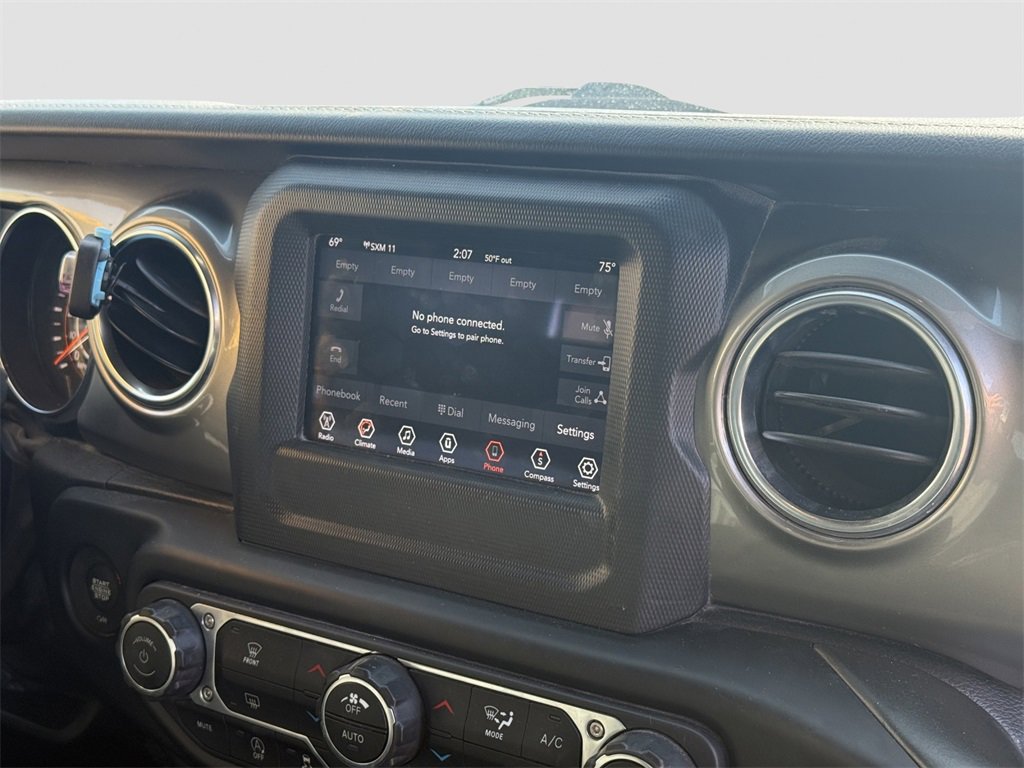 Used 2020 Jeep Wrangler Unlimited Sahara image 15