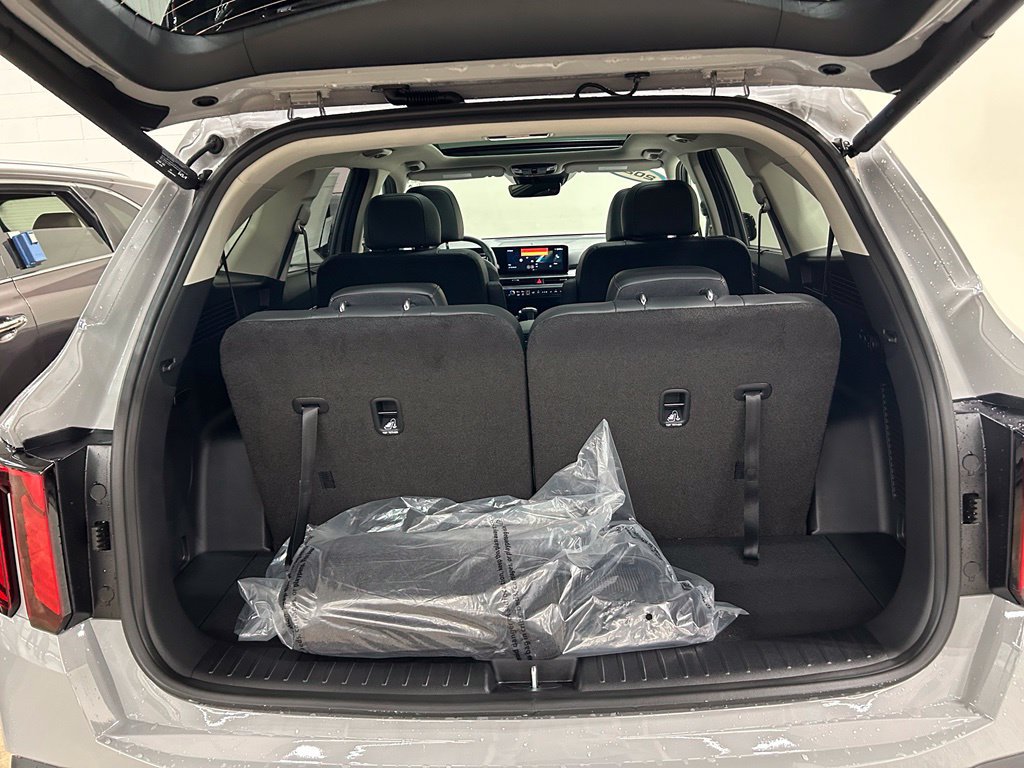 New 2026 Kia Sorento SX AWD/4WD image 32