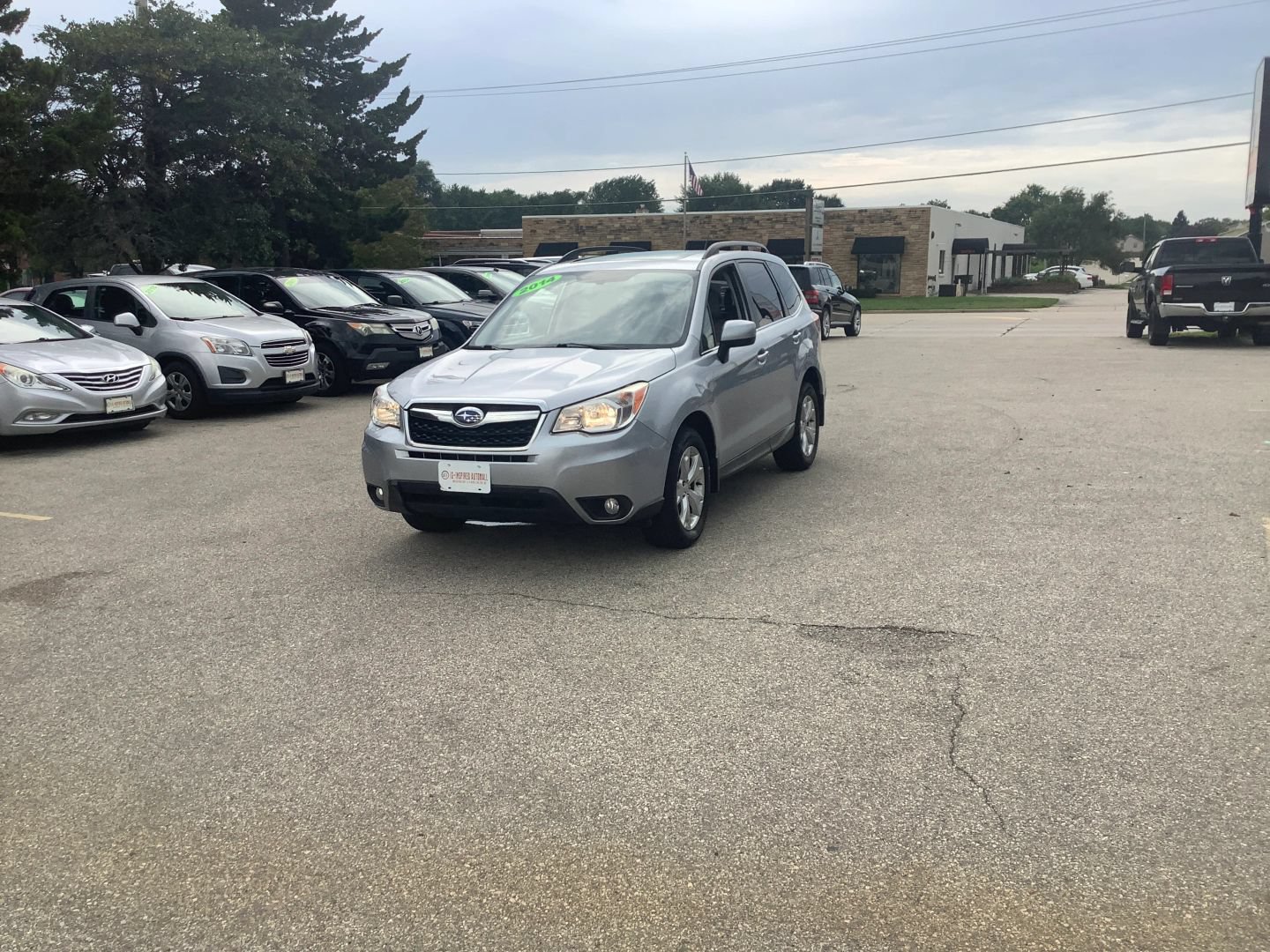 Used 2014 Subaru Forester 2.5i Limited AWD/4WD image 4