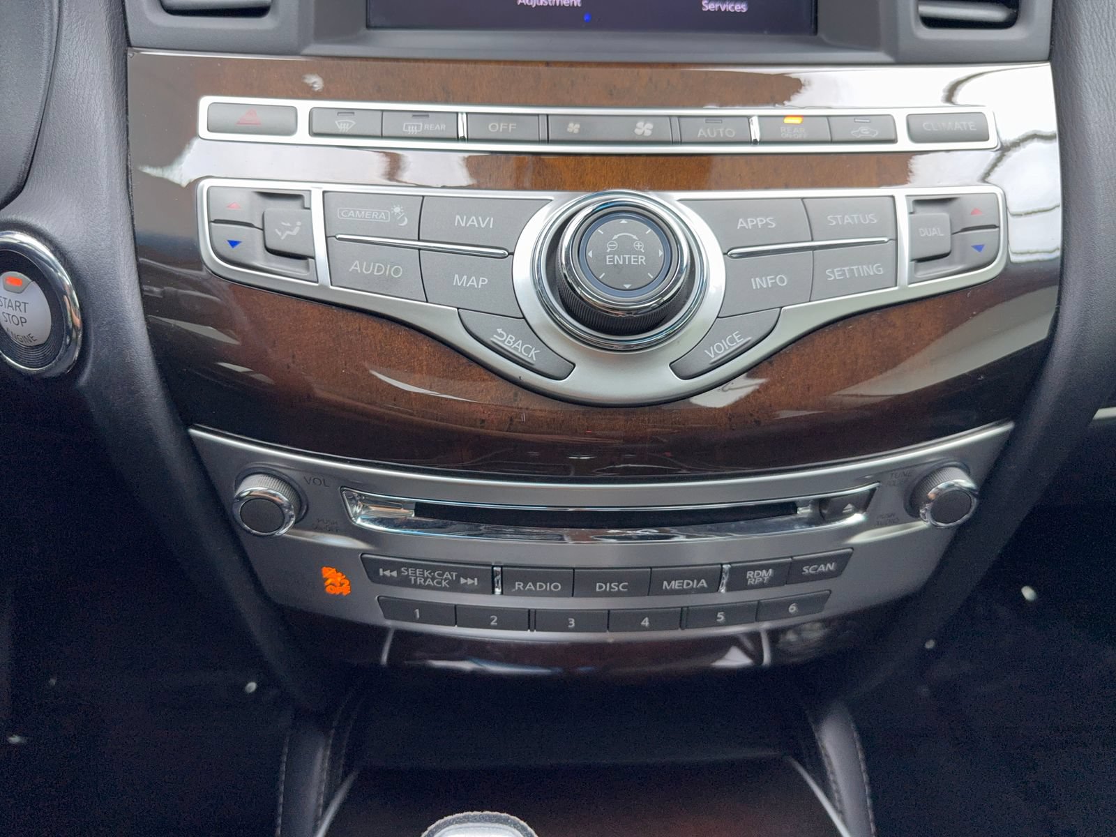 Used 2017 INFINITI QX60 FWD w/ Deluxe Technology Package image 30