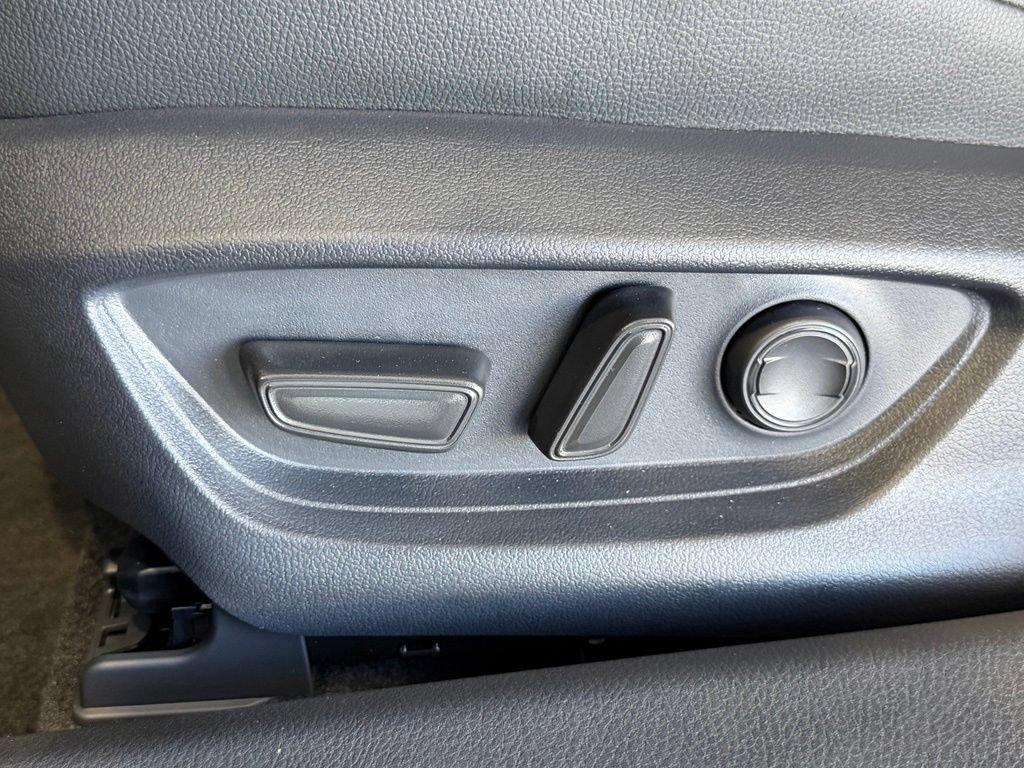 Certified 2026 Toyota Camry SE FWD image 21