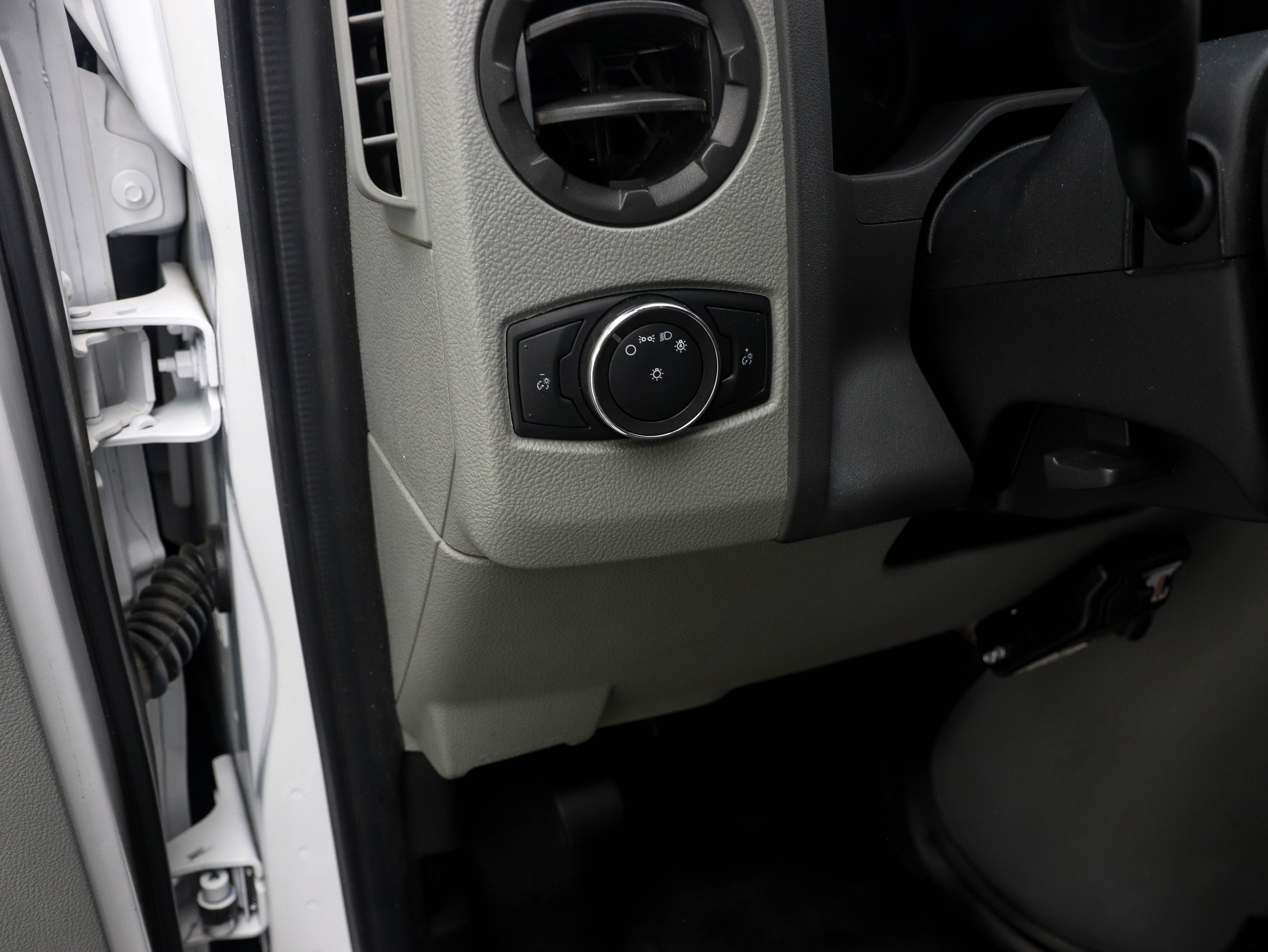 Used 2023 Ford E-450 and Econoline 450 Super Duty w/ Power Windows & Locks Group RWD image 23