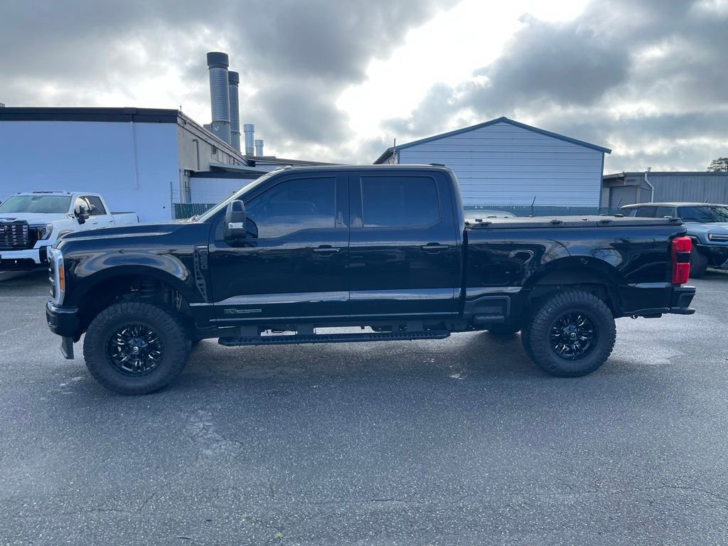 Used 2023 Ford F250 Lariat w/ Lariat Ultimate Package AWD/4WD image 2