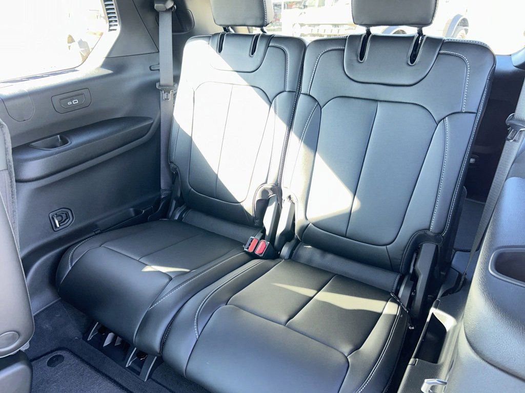 New 2025 Jeep Grand Cherokee L Limited w/ Black Appearance Package image 12