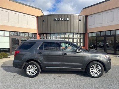 Used 2018 Ford Explorer XLT w/ Equipment Group 202A image 42