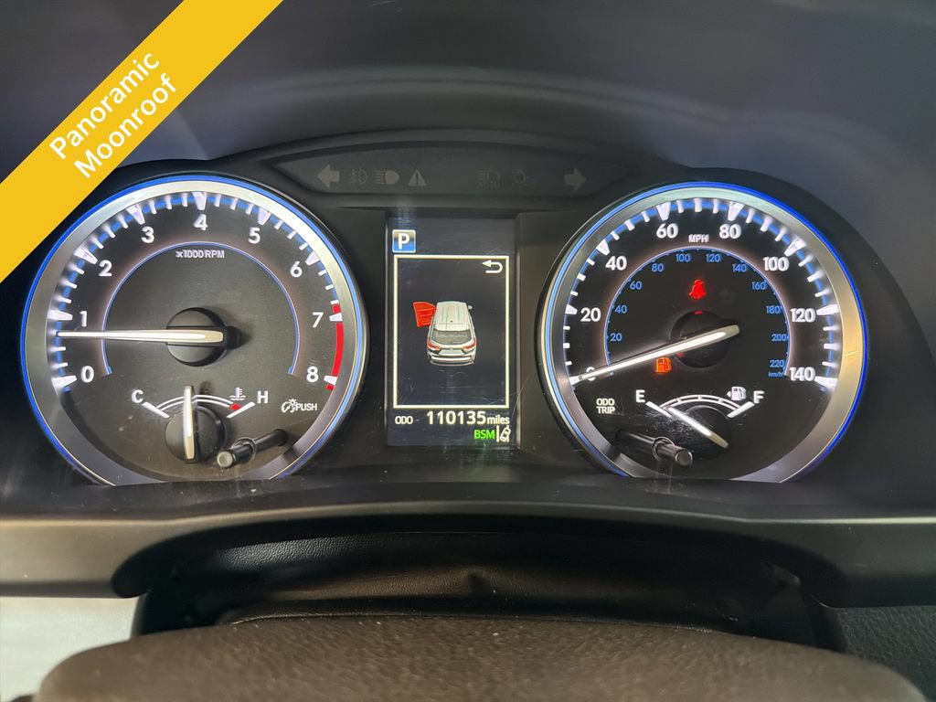 Used 2017 Toyota Highlander Limited Platinum AWD/4WD image 10