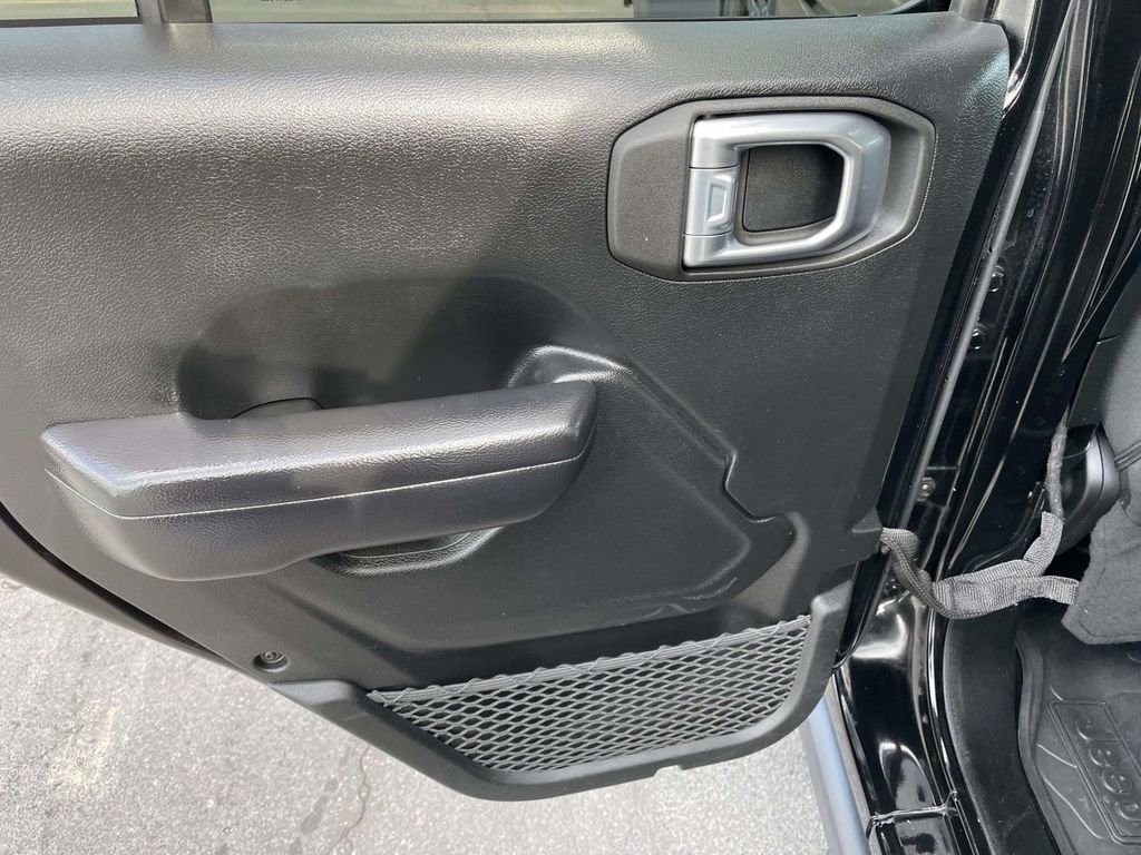 Used 2021 Jeep Wrangler Unlimited Sport image 22
