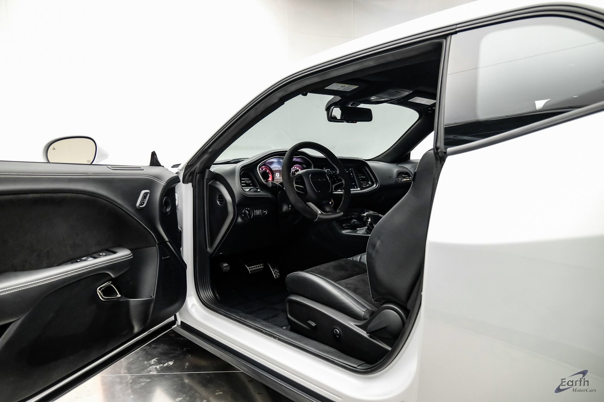 Used 2023 Dodge Challenger SRT Hellcat Redeye image 43