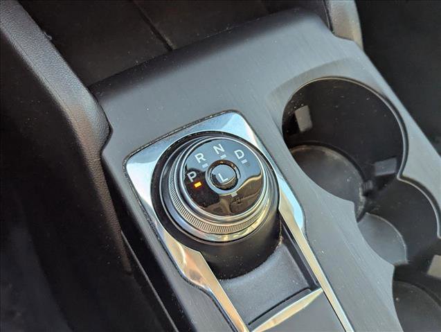 Used 2020 Ford Escape SE image 12