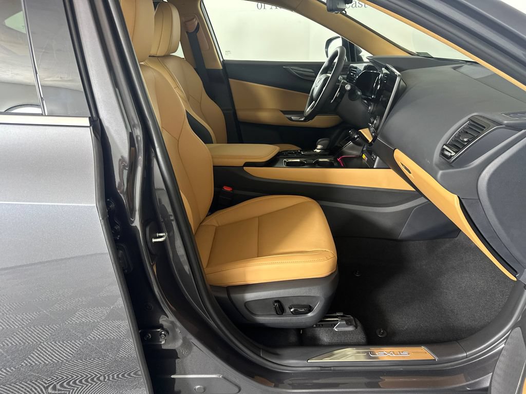 Used 2026 Lexus NX 350h AWD w/ Accessory Package (2T) image 13
