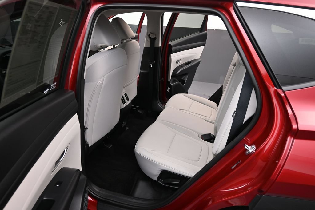 Used 2025 Hyundai Tucson SEL FWD image 10