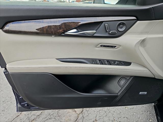 Used 2018 Cadillac CT6 Luxury image 2
